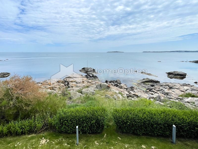 For Sale – Two-Bedroom Apartment on the First Line in Chernomorets