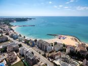 Продава – апартаменти до ключ в нова сграда с Акт 16, Равда